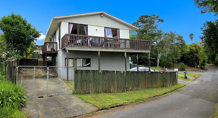 at 1/231 Don Buck Road, Massey, Waitakere City, Auckland