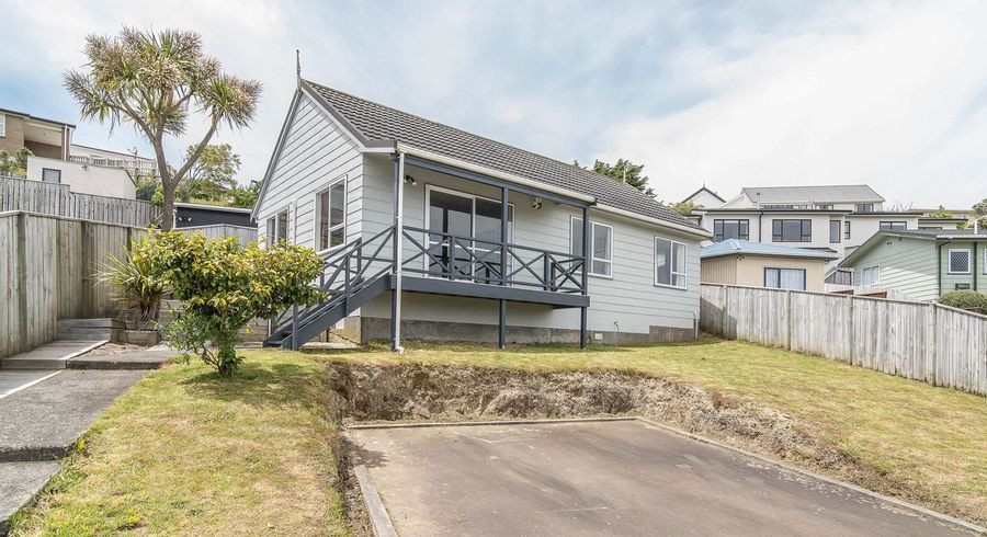  at 14 Trinidad Crescent, Grenada Village, Wellington