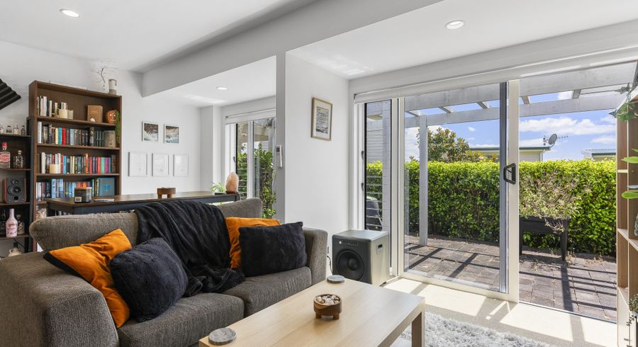  at 3/37 Waipa Street, Birkenhead, Auckland