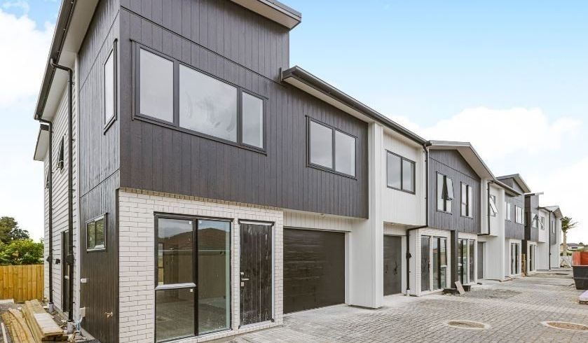  at 2/86 East Tamaki Road, Papatoetoe, Manukau City, Auckland