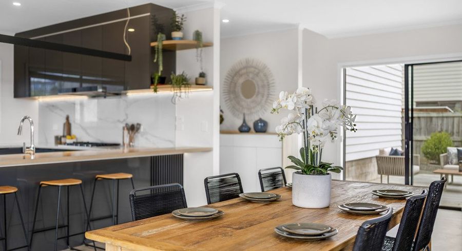  at 11 Whawhaki Road, Beachlands, Manukau City, Auckland