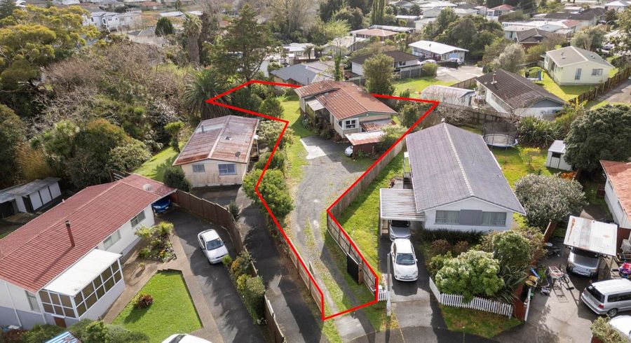  at 29  Mawney Road, Henderson, Waitakere City, Auckland