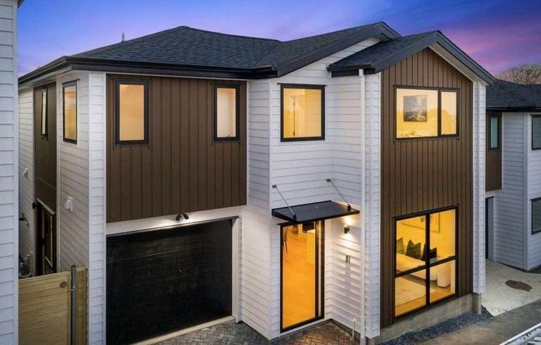  at 1D Valron Road, Te Atatu South, Waitakere City, Auckland