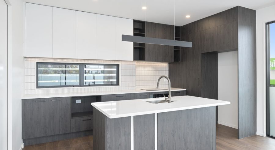  at 6 Shakespeare Road, Milford, North Shore City, Auckland