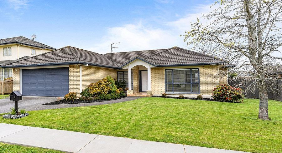  at 5 Carlingford Drive, East Tamaki, Auckland
