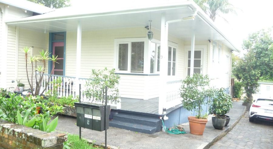  at 2/9 Tarata St, Mount Eden, Auckland City, Auckland