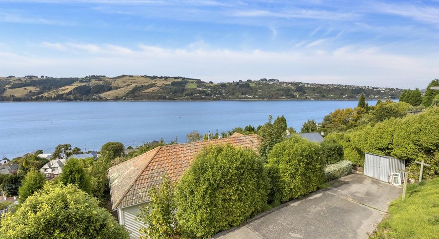  at 32 Adderley Terrace, Ravensbourne, Dunedin, Otago