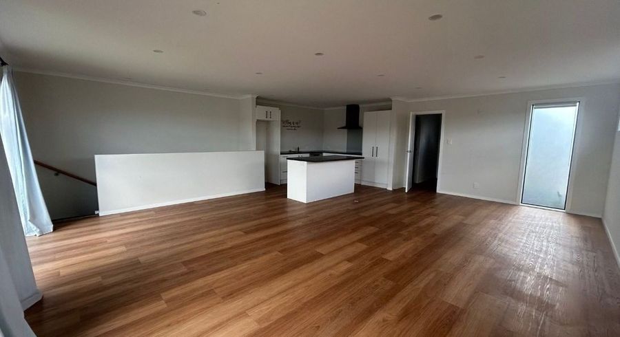  at 160 Endeavour Drive, Whitby, Porirua, Wellington