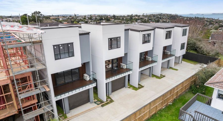  at 789D East Coast Road, Browns Bay, North Shore City, Auckland