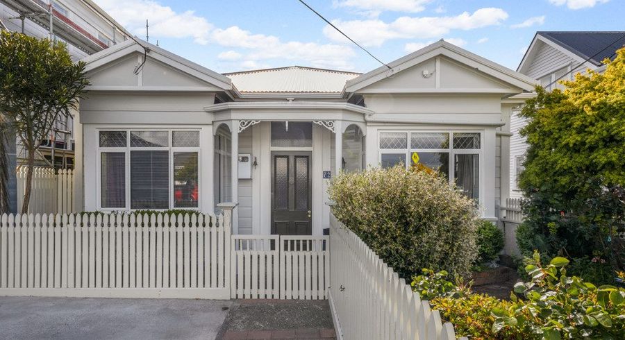  at 72 Overtoun Terrace, Hataitai, Wellington