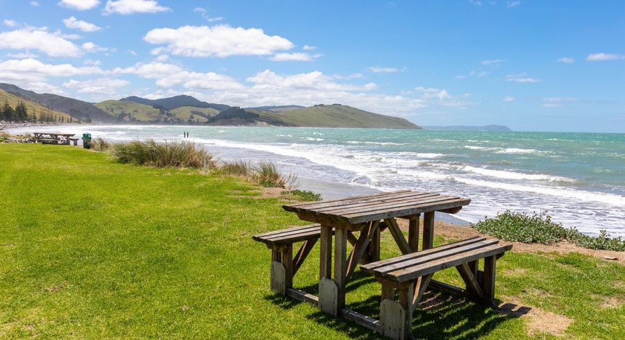  at 54 Akitio Esplanade, Ākitio, Pongaroa