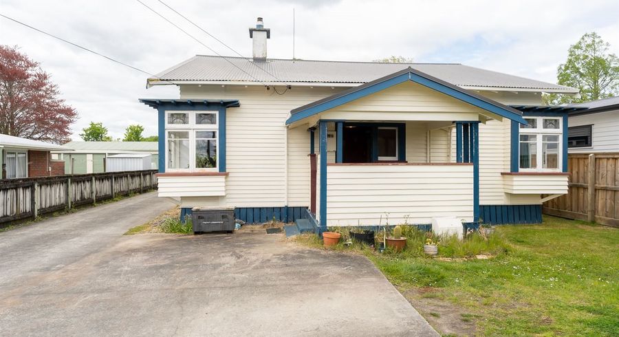  at 4 Frances Street, Hamilton East, Hamilton