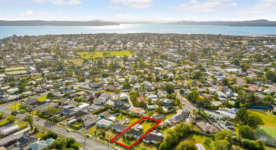  at 52 Matipo Road, Te Atatu Peninsula, Auckland