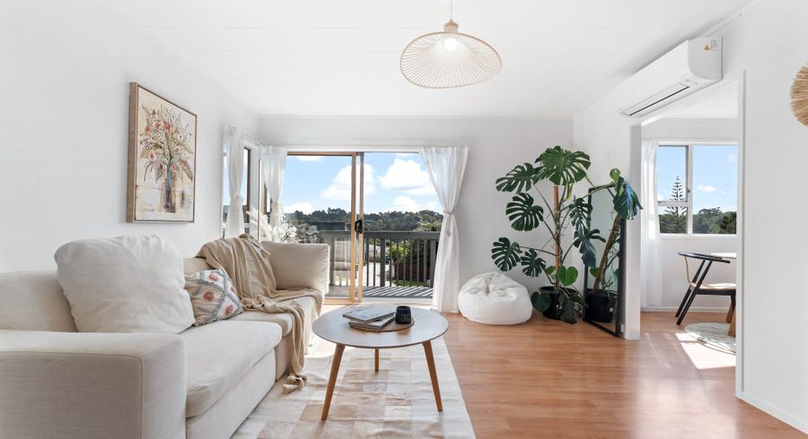  at 2/1 Cantina Avenue, Bayview, North Shore City, Auckland