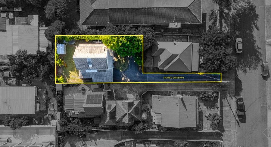  at 2/20 Brook Street, Milford, North Shore City, Auckland