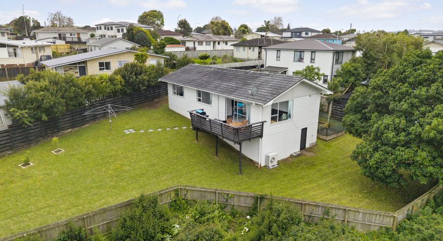  at 9 Volante Avenue, Wattle Downs, Manukau City, Auckland