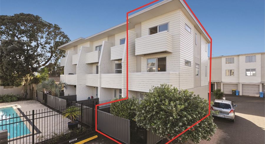  at 19/3 Riverside Road, Orewa, Orewa