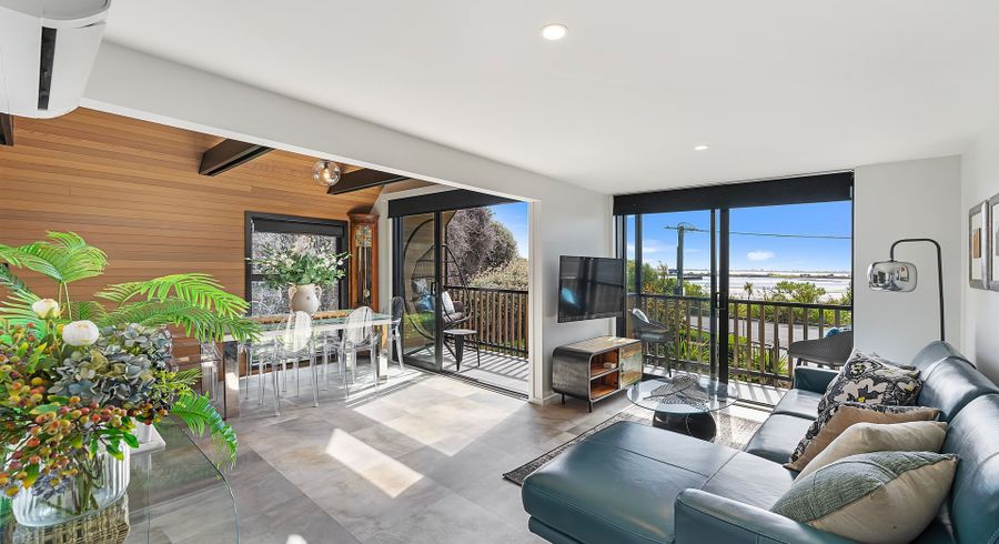  at 2/80 McCormacks Bay Road, Mount Pleasant, Christchurch City, Canterbury