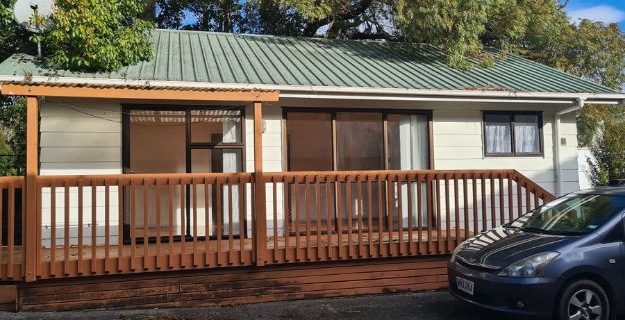  at 1/40 Redoubt Road, Goodwood Heights, Manukau City, Auckland