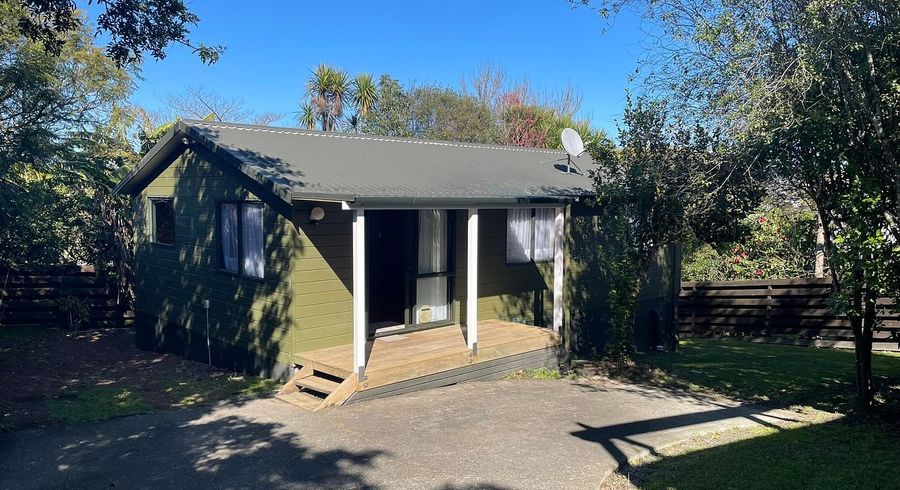  at 4A Moxham Grove, Massey, Waitakere City, Auckland