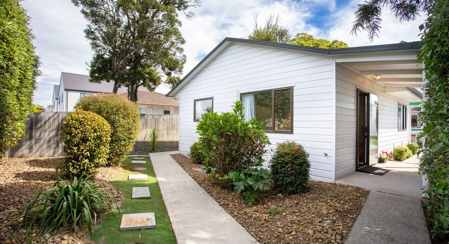  at 2/85 Mandeville Street, Riccarton, Christchurch City, Canterbury