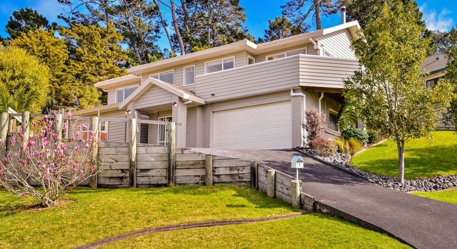 at 9 Houhere Close, Albany, Auckland