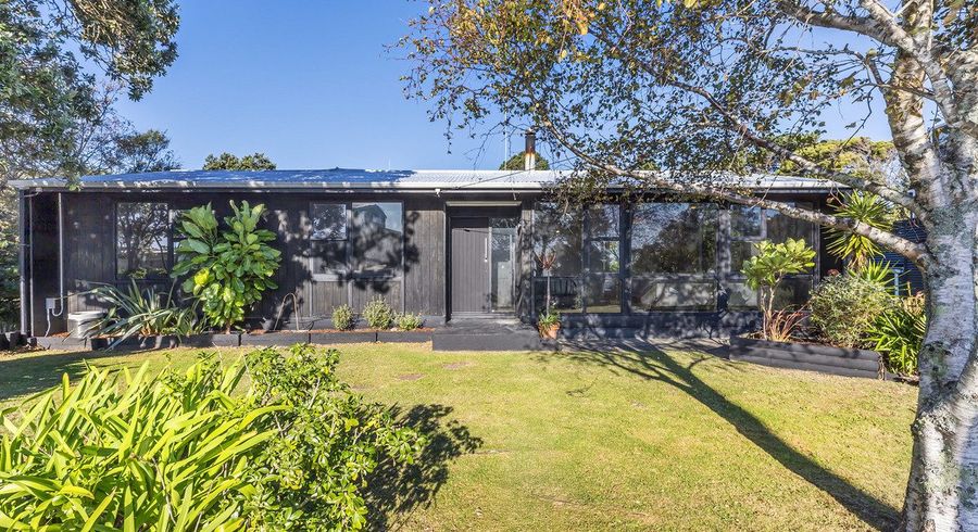  at 44 Kahu Road, Paremata, Porirua, Wellington