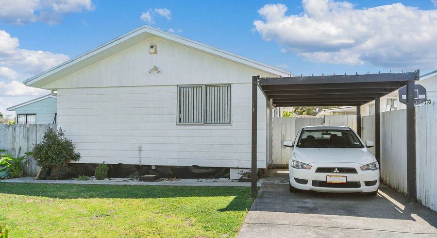  at 2/18 Kennington Drive, Clendon Park, Manukau City, Auckland