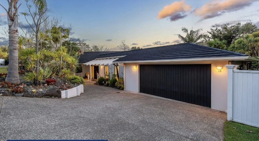 at 18 Oakford Park Crescent, Greenhithe, North Shore City, Auckland