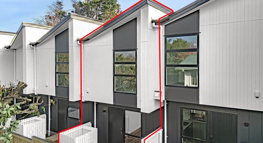  at 10C & 10D Keate Place, Mount Wellington, Auckland City, Auckland