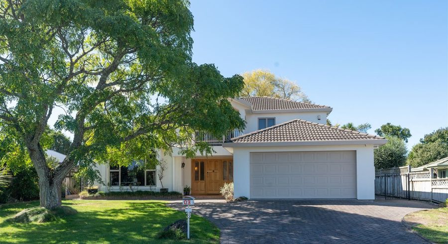  at 3 Makepeace Place, Flagstaff, Hamilton