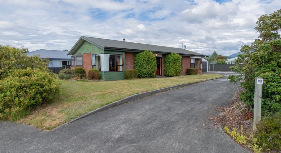  at 32 Bowen Street, Te Anau, Te Anau