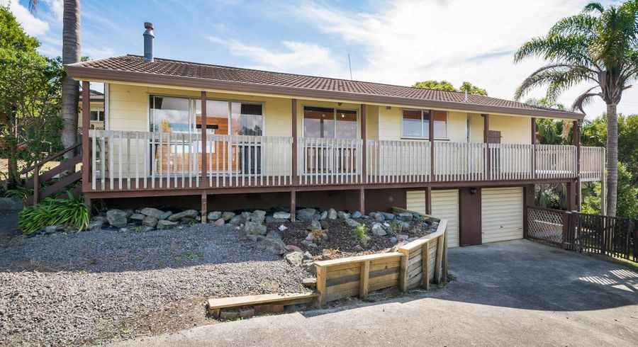  at 11 Cassandra Grove, Totara Vale, North Shore City, Auckland
