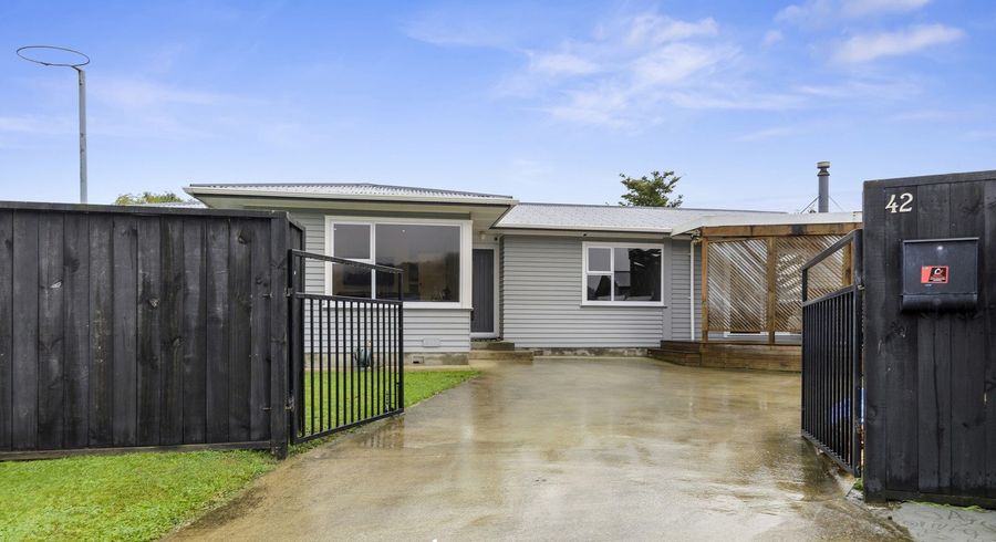  at 42 Mountbatten Grove, Clouston Park, Upper Hutt, Wellington