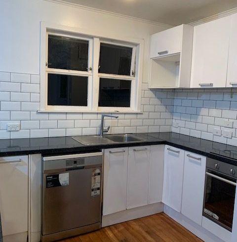  at 2 Ellersmere Cresent, Pakuranga Heights, Manukau City, Auckland