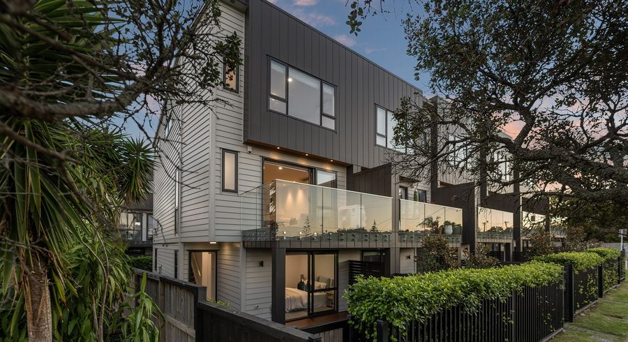  at 2E Fowler Street, Northcote, Auckland