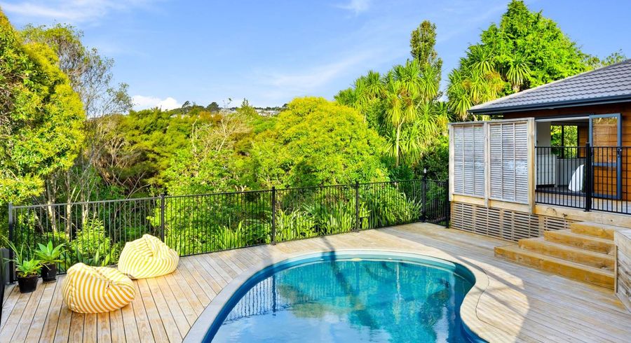  at 126 Te Wharau Drive, Greenhithe, North Shore City, Auckland