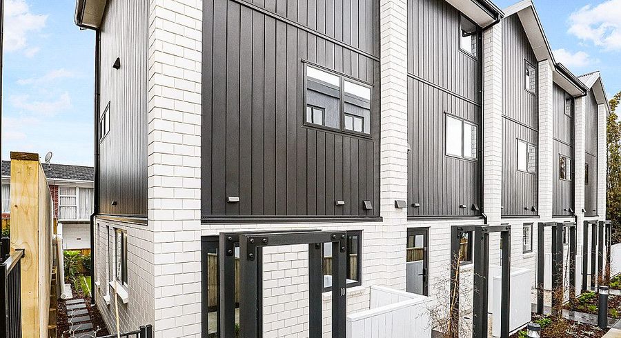  at 11/10 Willcott Street, Mount Albert, Auckland City, Auckland