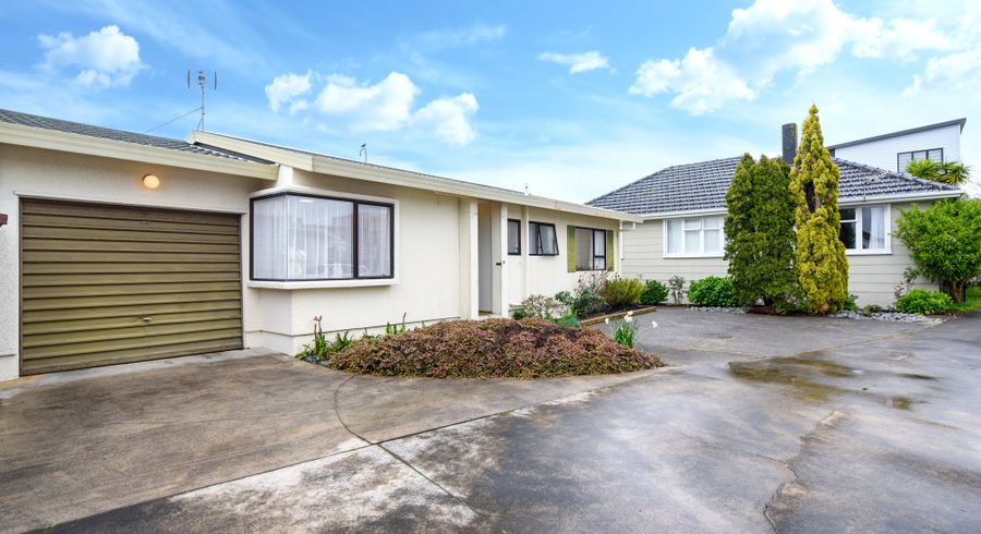  at 2/3 Cullen Avenue, Mount Roskill, Auckland