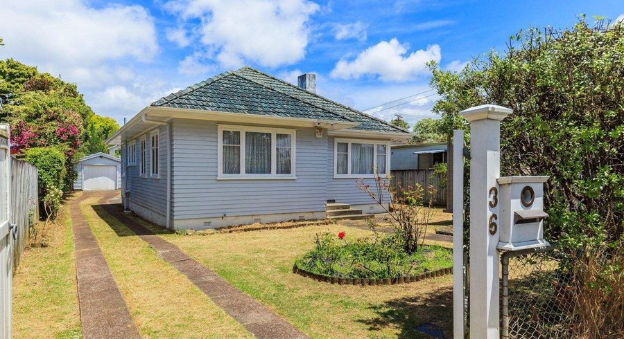  at 36 Haverstock Road, Sandringham, Auckland