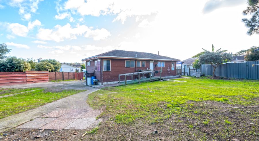  at 18 Kelman Road, Kelston, Auckland