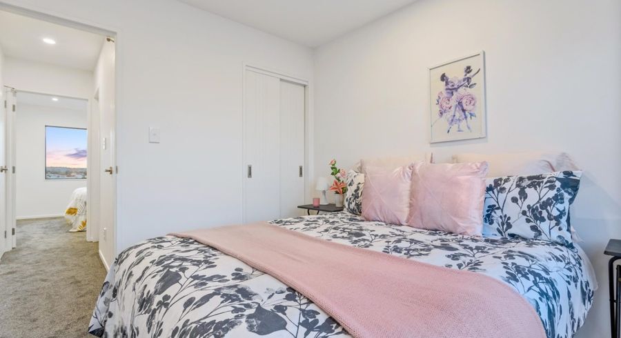  at 9/28 Lavelle Road, Henderson, Waitakere City, Auckland