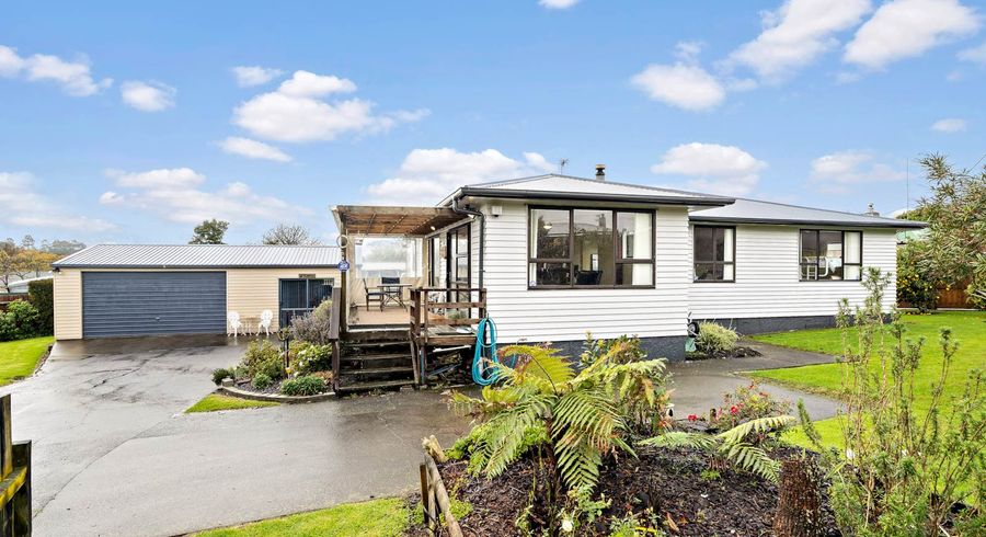  at 57 Longburn Road, Henderson, Auckland