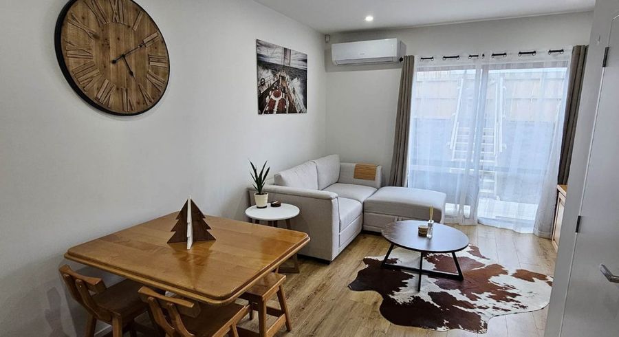  at 4 Creekside Way, Flat Bush, Manukau City, Auckland