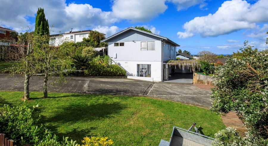  at 95 Weatherly Road, Torbay, Auckland