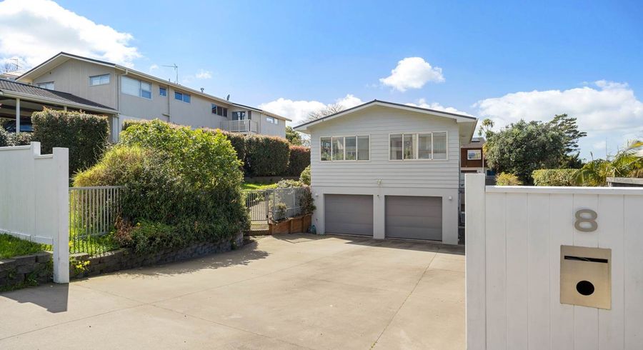  at 8 Asbury Crescent, Campbells Bay, North Shore City, Auckland