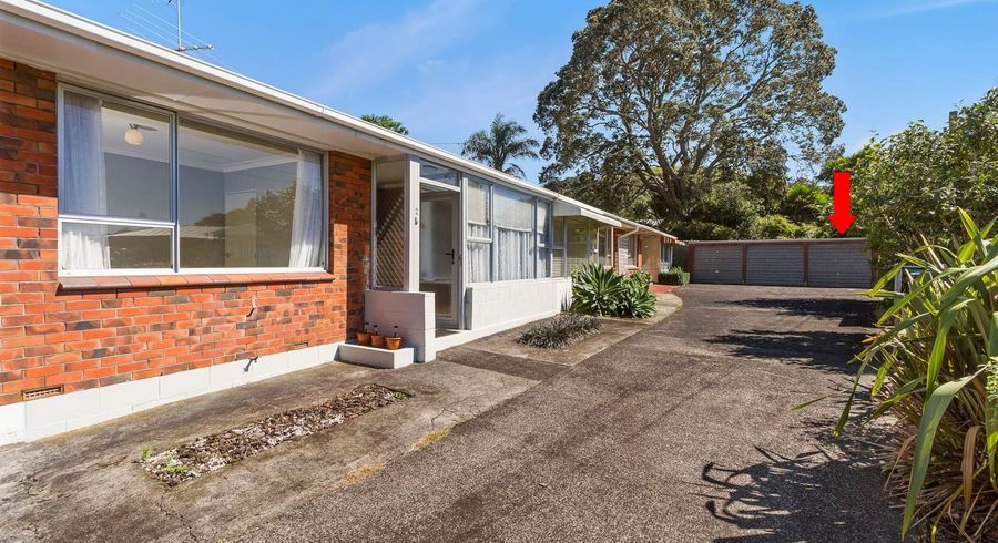  at 2/20 Poronui Street, Mount Eden, Auckland City, Auckland