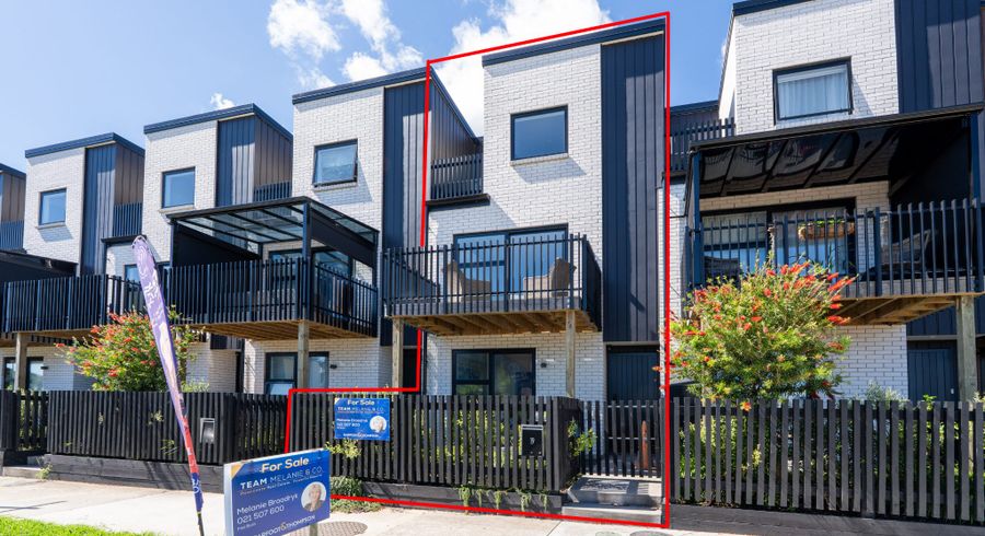  at 19 Henry Maxwell Way, Flat Bush, Manukau City, Auckland