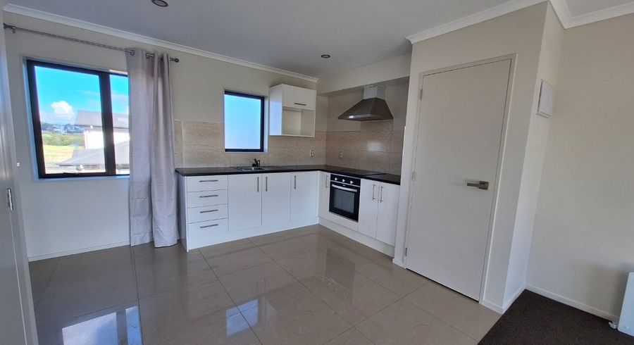  at 2/8 Kerrs Road, Wiri, Manukau City, Auckland