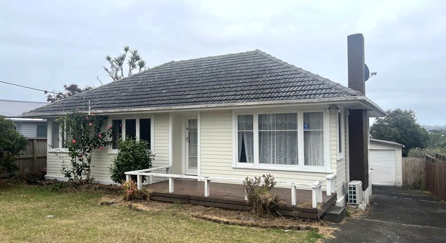  at 25 Kirrie Avenue, Te Atatu South, Waitakere City, Auckland